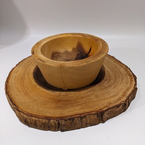 Awesome Live Edge Wood Bark Snack Nut Chip / Dip Bowl Server - Picture 8 of 9